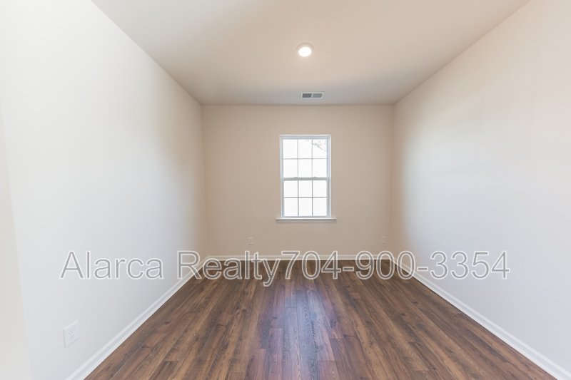 For Rent:  114 Sequoia Forest Dr Mooresville NC 28117 property image