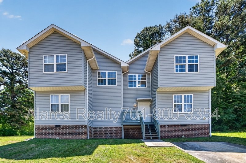 For Rent: 5620 Ilford St Charlotte NC 28215 property image