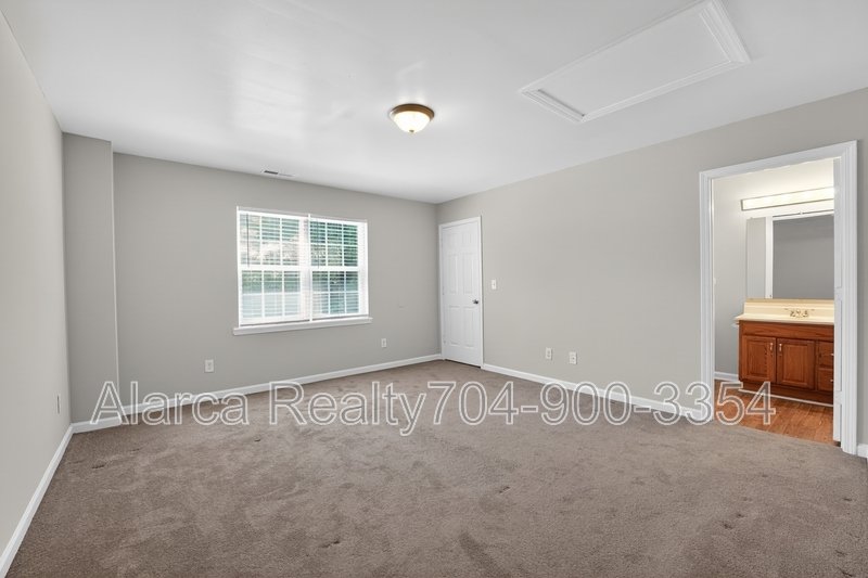 For Rent: 5620 Ilford St Charlotte NC 28215 property image