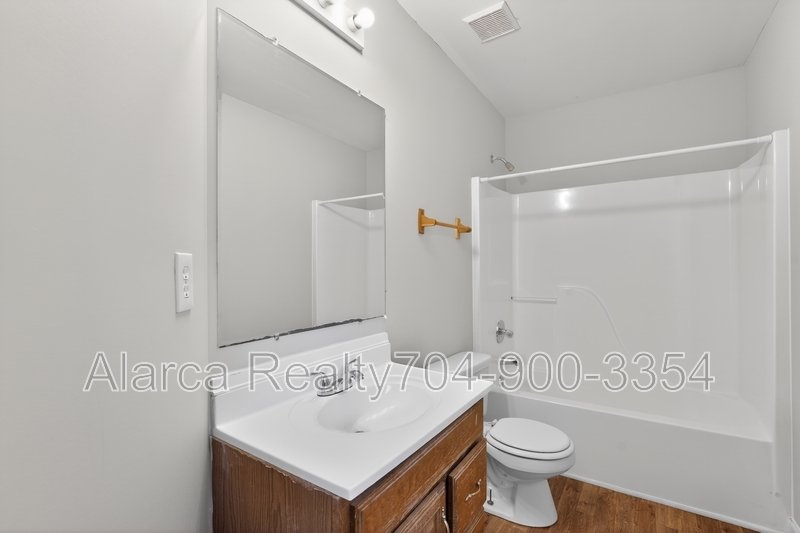 For Rent: 5620 Ilford St Charlotte NC 28215 property image