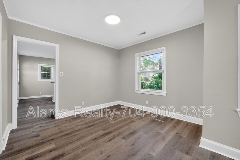 For Rent: 2322 Belfast Dr Charlotte NC 28208 property image