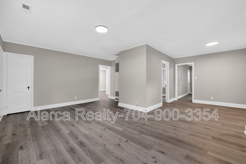 For Rent: 2322 Belfast Dr Charlotte NC 28208 property image
