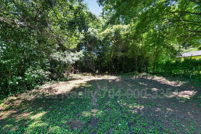 For Rent: 2322 Belfast Dr Charlotte NC 28208 property image