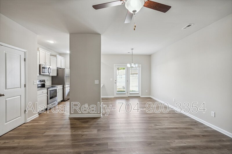 For Rent: 7213 Somerford Rd Charlotte NC 28215 property image