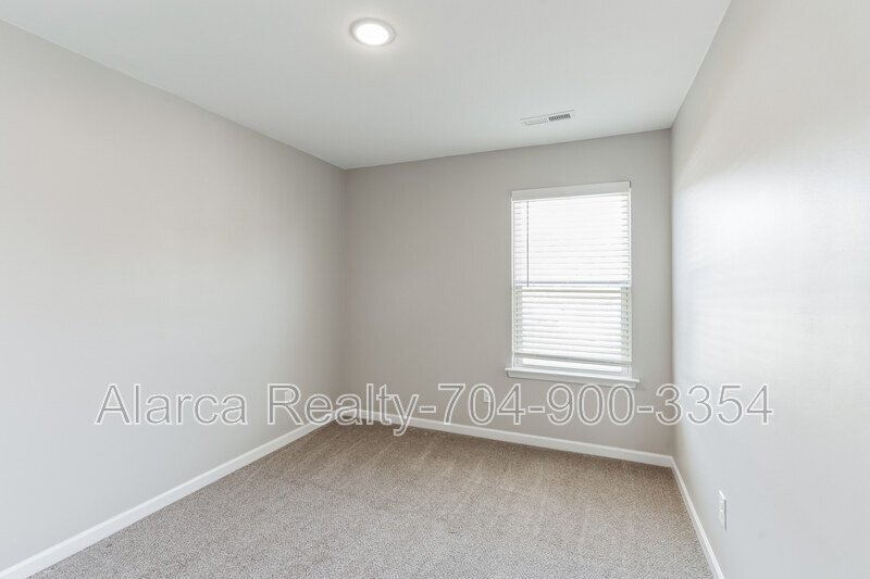 For Rent: 7213 Somerford Rd Charlotte NC 28215 property image