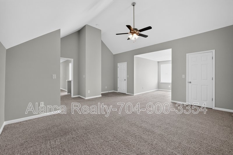 For Rent: 2041 White Cedar Ln Waxhaw NC 28173 property image