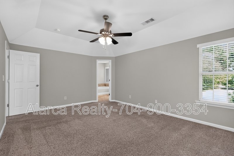 For Rent: 2041 White Cedar Ln Waxhaw NC 28173 property image