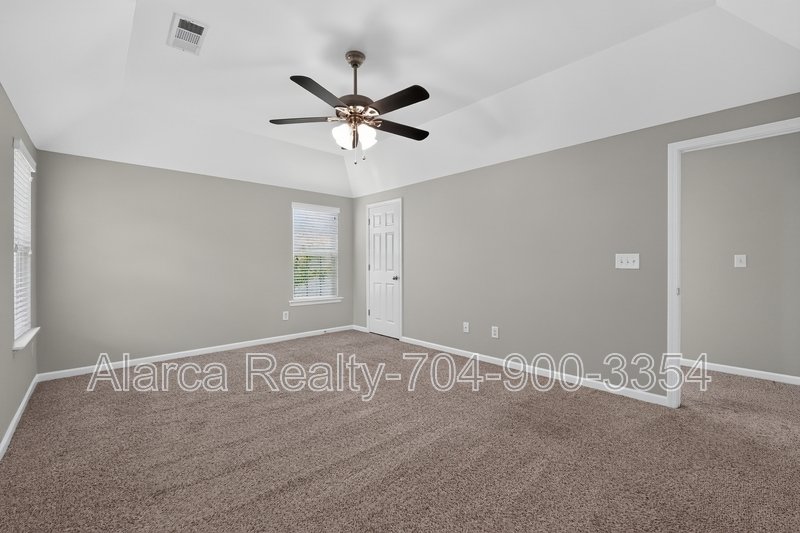 For Rent: 2041 White Cedar Ln Waxhaw NC 28173 property image