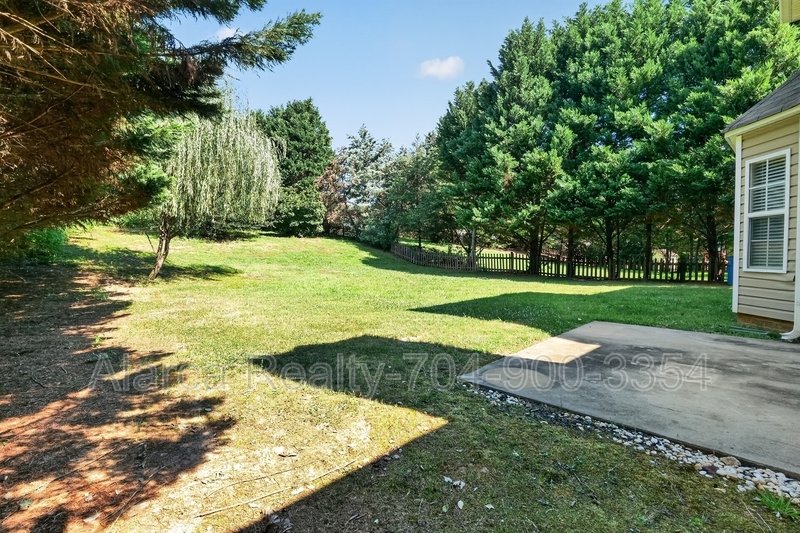 For Rent: 2041 White Cedar Ln Waxhaw NC 28173 property image