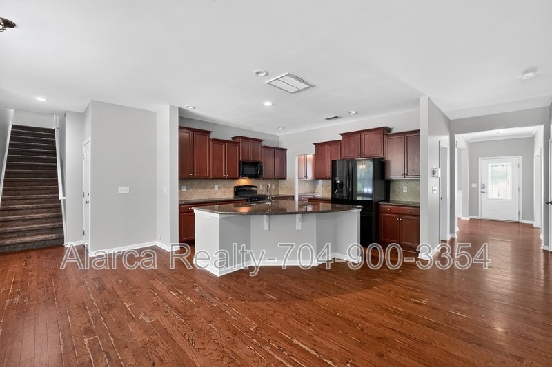 For Rent: 11528 Lottingly Dr Huntersville NC 28078 property image