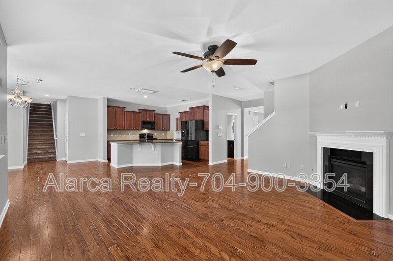 For Rent: 11528 Lottingly Dr Huntersville NC 28078 property image