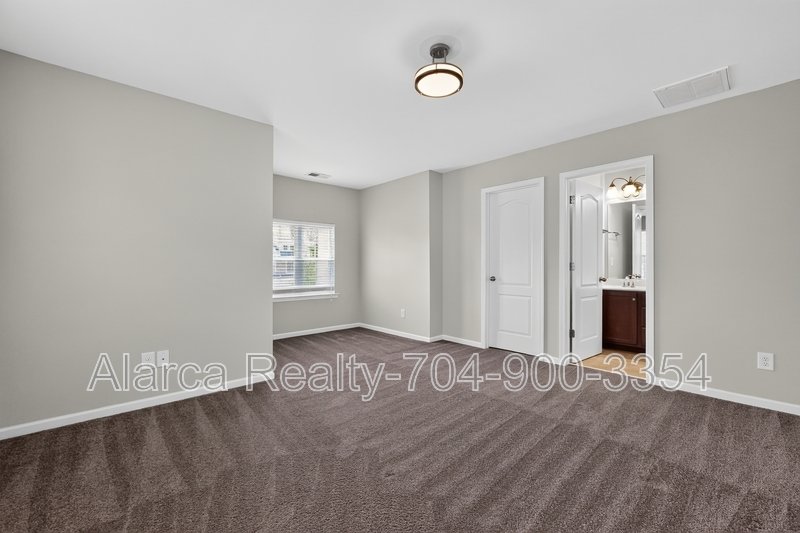 For Rent: 11528 Lottingly Dr Huntersville NC 28078 property image