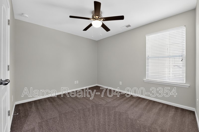 For Rent: 11528 Lottingly Dr Huntersville NC 28078 property image