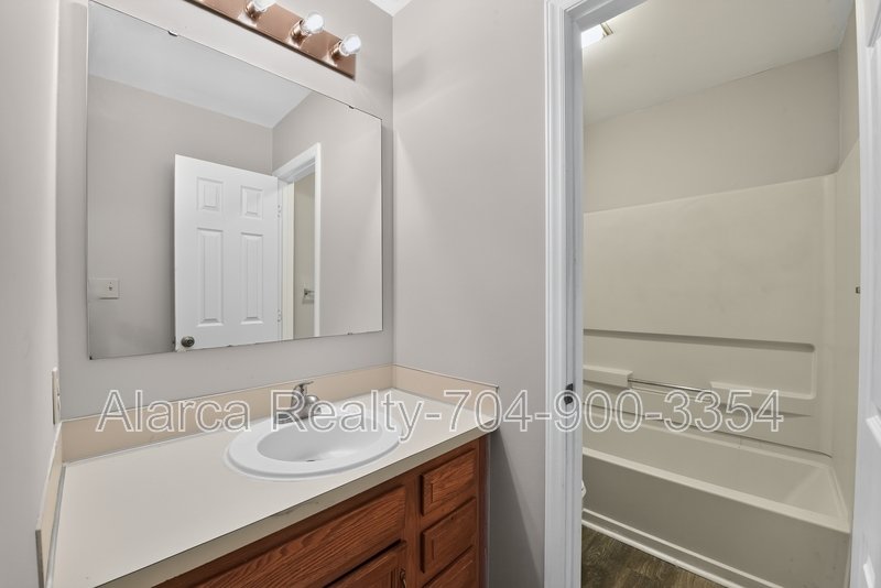 For Rent: 3134 Driftwood Dr Apt A Charlotte NC 28205 property image