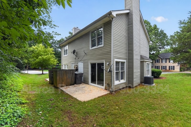 For Rent: 3134 Driftwood Dr Apt A Charlotte NC 28205 property image