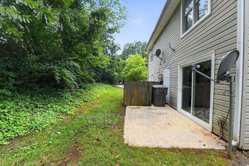 For Rent: 3134 Driftwood Dr Apt A Charlotte NC 28205 property image