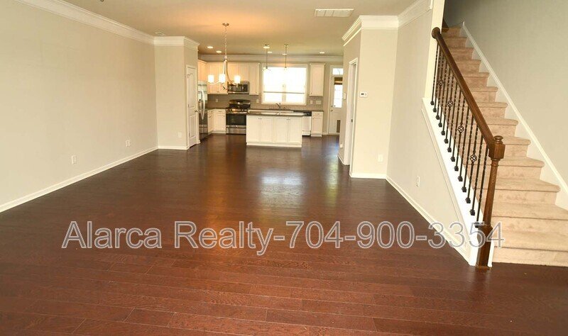 For Rent: 136 Morning Mist Ln Apt B Mooresville NC 28117 property image
