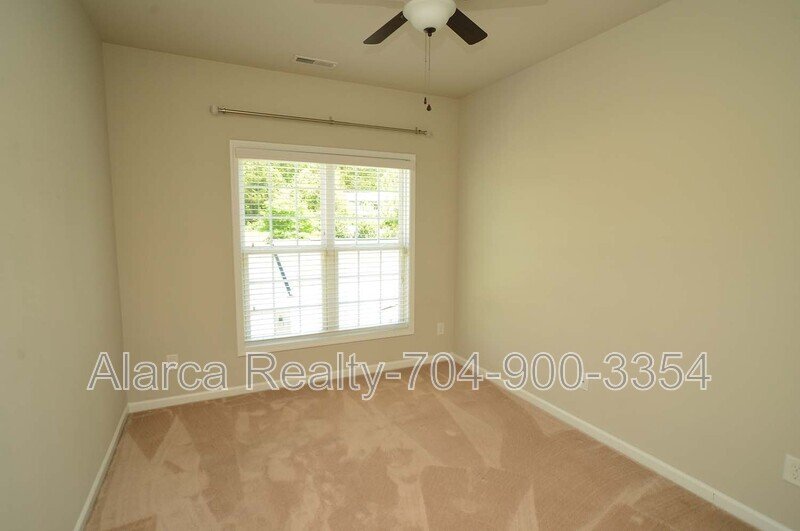 For Rent: 136 Morning Mist Ln Apt B Mooresville NC 28117 property image