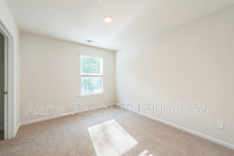 For Rent: 14220 Wilson Mac Ln Charlotte NC 28278 property image