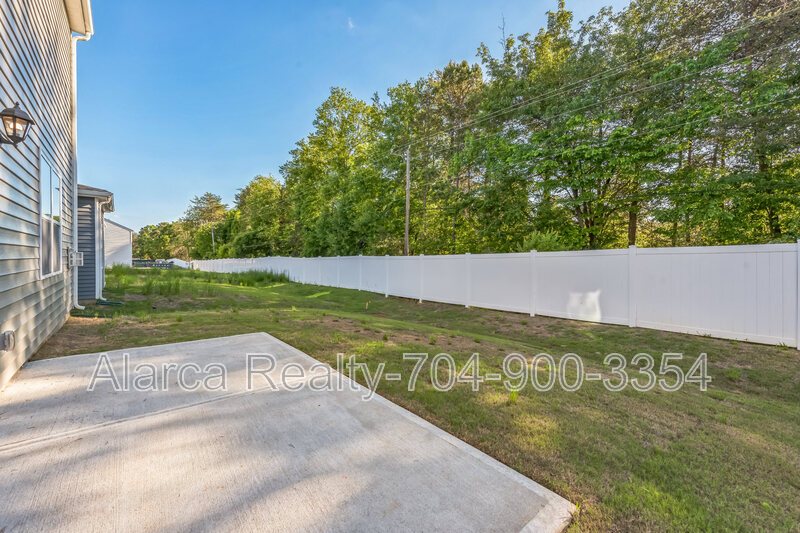 For Rent: 14220 Wilson Mac Ln Charlotte NC 28278 property image