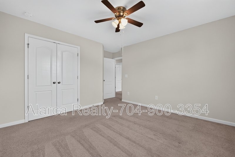 For Rent: 10431 Paisley Abbey Ln Charlotte NC 28273 property image
