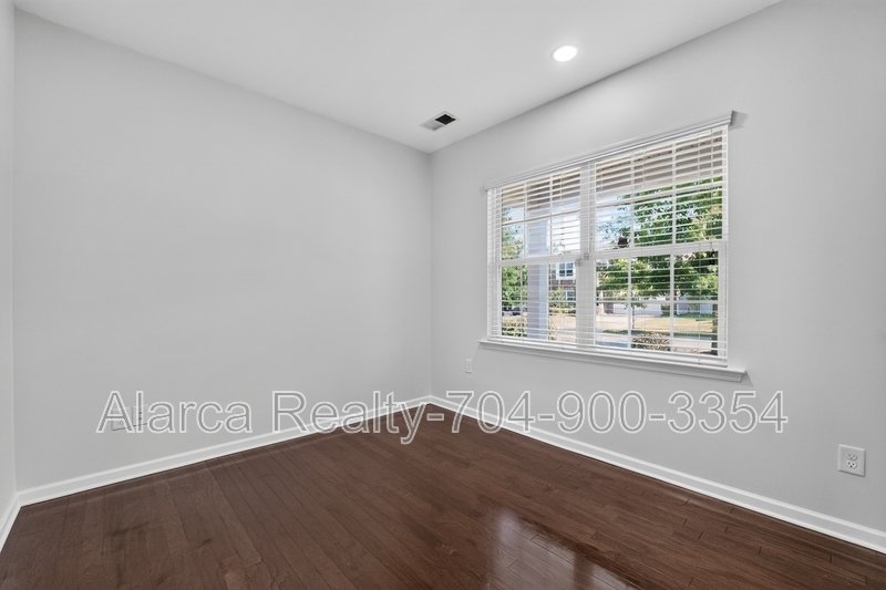 For Rent: 10431 Paisley Abbey Ln Charlotte NC 28273 property image