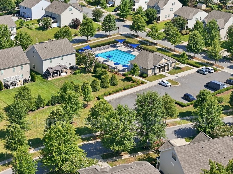 For Rent: 10431 Paisley Abbey Ln Charlotte NC 28273 property image