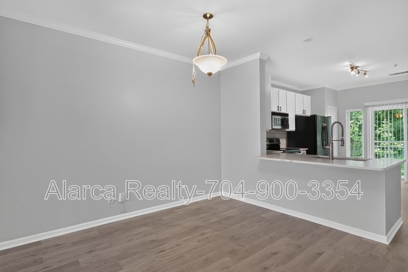For Rent: 3809 Picasso Ct Charlotte NC 28205 property image