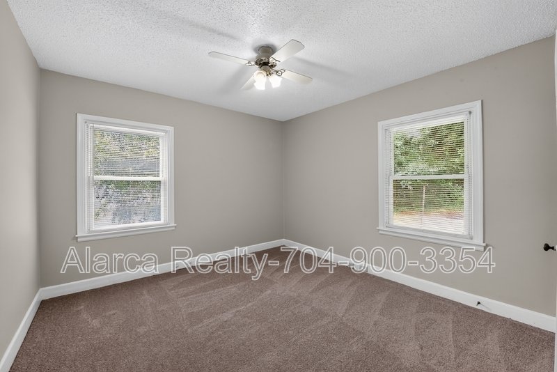 For Rent: 1007 Green Circle Dr Gastonia NC 28054 property image