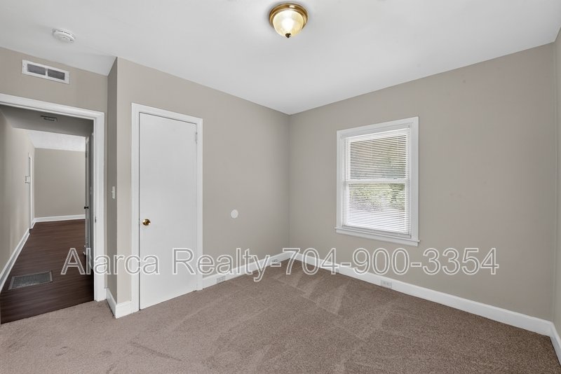 For Rent: 1007 Green Circle Dr Gastonia NC 28054 property image