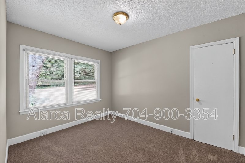 For Rent: 1007 Green Circle Dr Gastonia NC 28054 property image