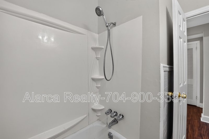 For Rent: 1007 Green Circle Dr Gastonia NC 28054 property image