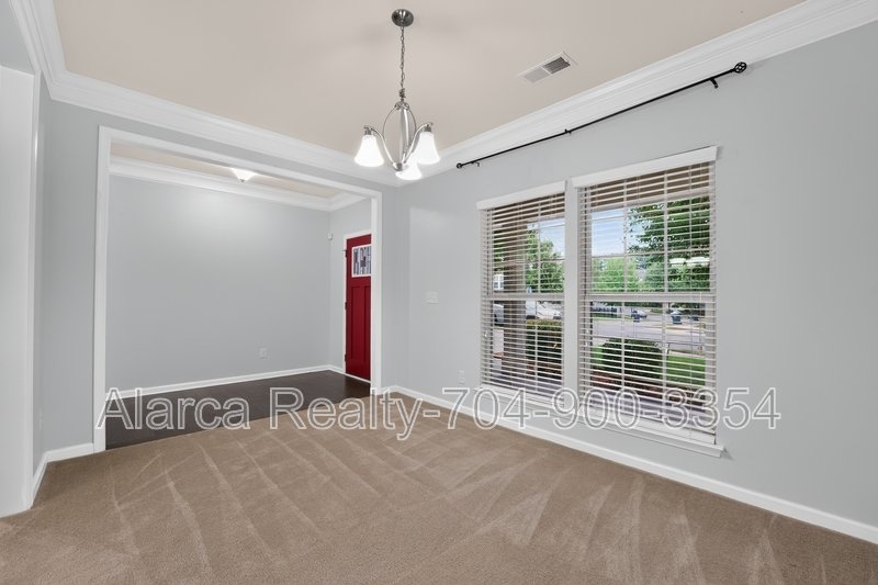 For Rent: 5804 Selkirkshire Rd Charlotte NC 28278 property image