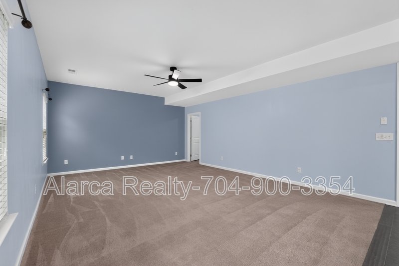 For Rent: 5804 Selkirkshire Rd Charlotte NC 28278 property image