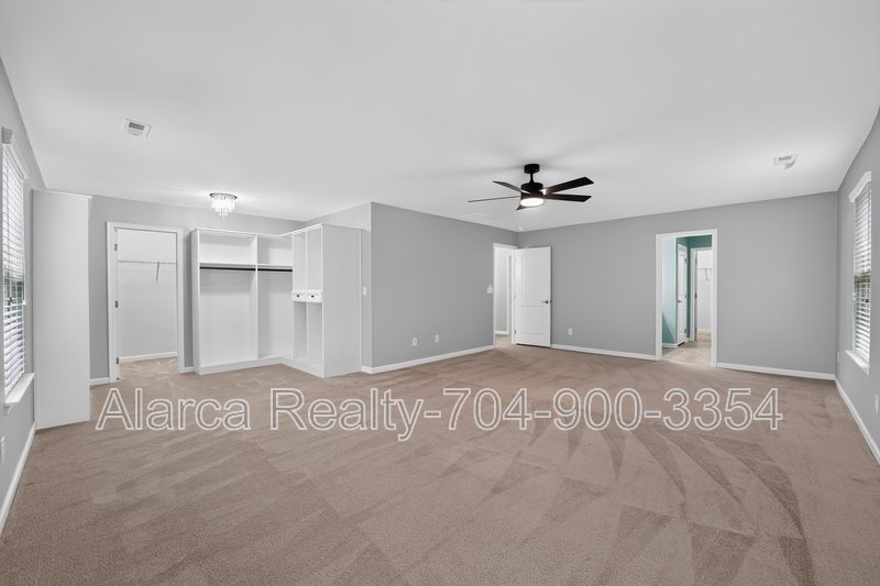 For Rent: 5804 Selkirkshire Rd Charlotte NC 28278 property image