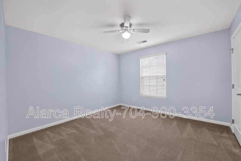 For Rent: 5804 Selkirkshire Rd Charlotte NC 28278 property image