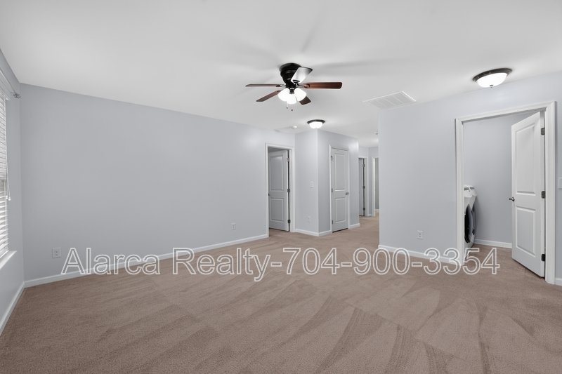 For Rent: 5804 Selkirkshire Rd Charlotte NC 28278 property image