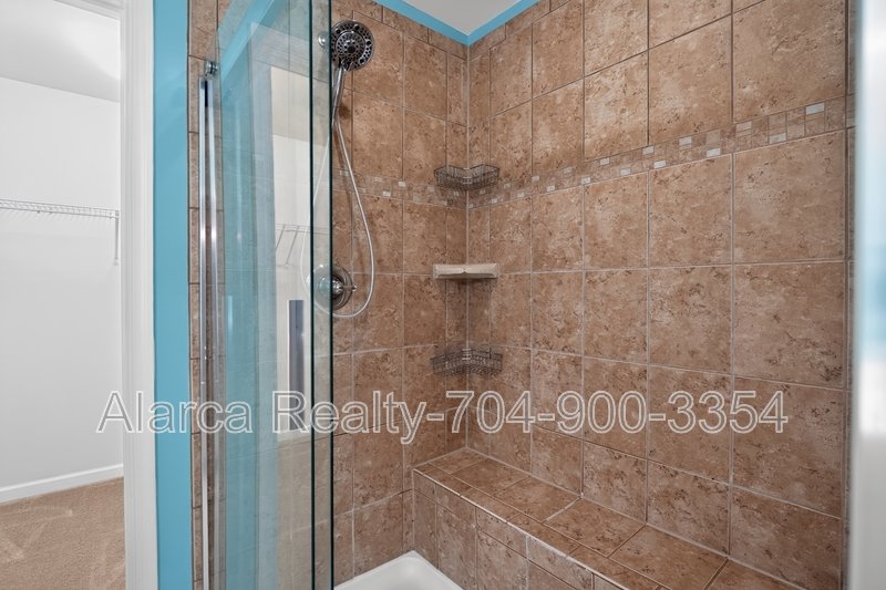 For Rent: 5804 Selkirkshire Rd Charlotte NC 28278 property image