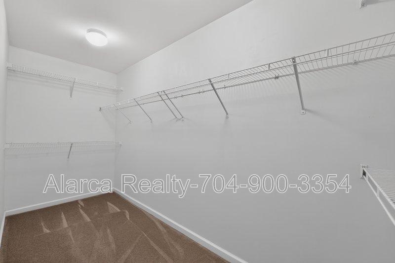 For Rent: 5804 Selkirkshire Rd Charlotte NC 28278 property image
