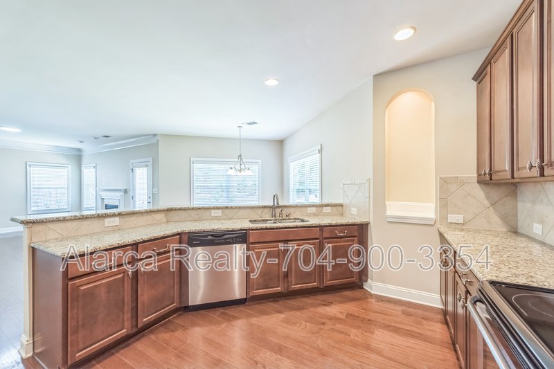 For Rent: 1020 Ridge Haven Rd, Waxhaw, NC 28173 property image