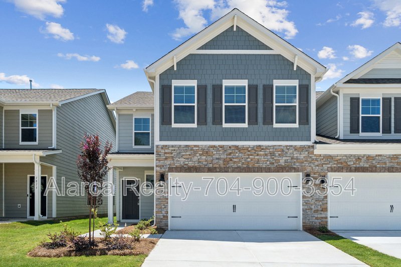 For Rent: 7871 Iron Rd Sherrills Ford NC 28673 property image