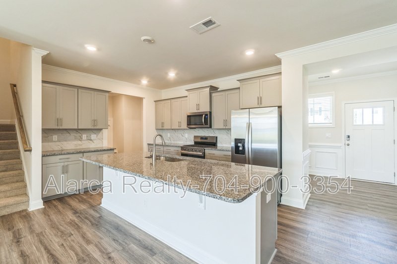 For Rent: 7871 Iron Rd Sherrills Ford NC 28673 property image