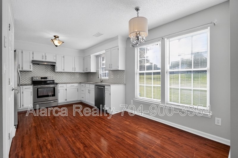 For Rent: 1901 Misty Vale Rd Charlotte NC 28214 property image