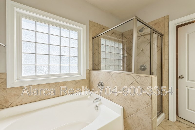 For Rent: 1016 Ridge Haven Rd, Waxhaw, NC 28173 property image