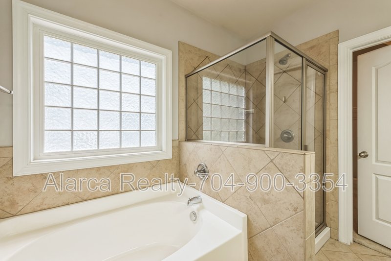 For Rent: 1016 Ridge Haven Rd, Waxhaw, NC 28173 property image