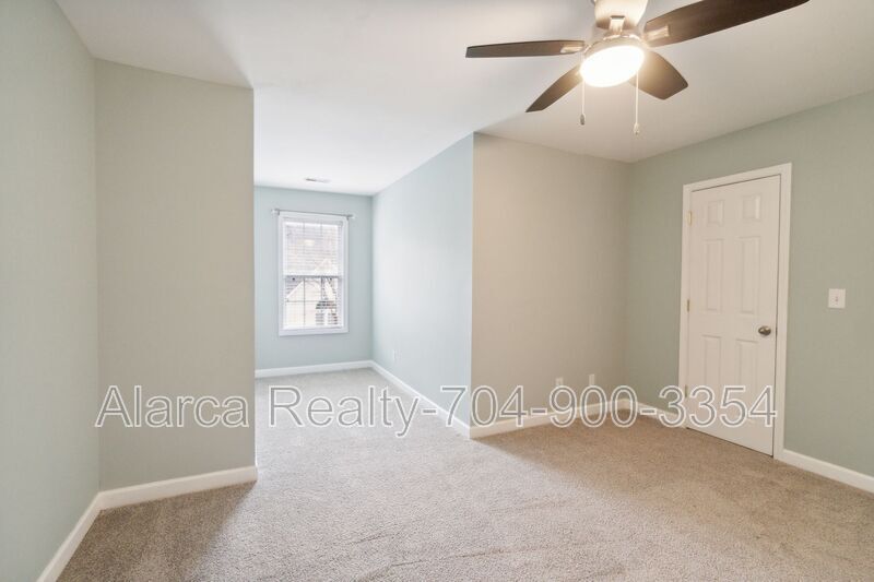 For Rent: 4218 Amherst Villa Ct Charlotte NC 28273 property image