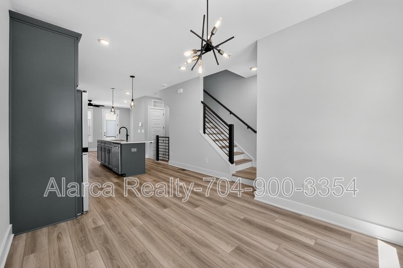 For Rent: 5018 Tiny Ln Charlotte NC 28203 property image