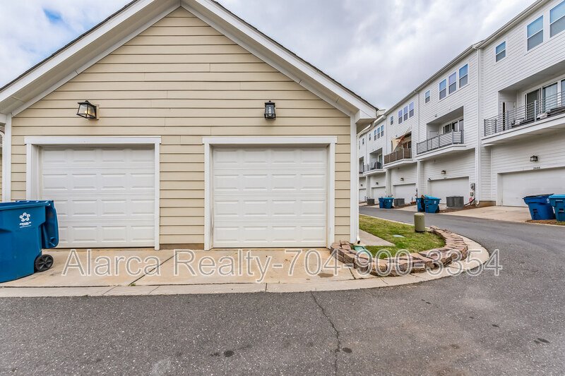 For Rent: 3246 Moss Ln Charlotte NC 28206 property image