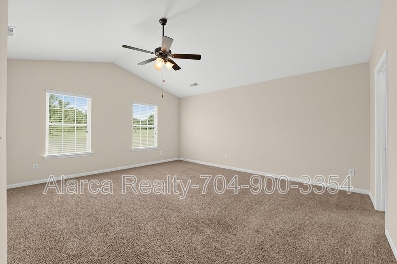 For Rent: 9724 Chase View Dr Matthews NC 28105 property image