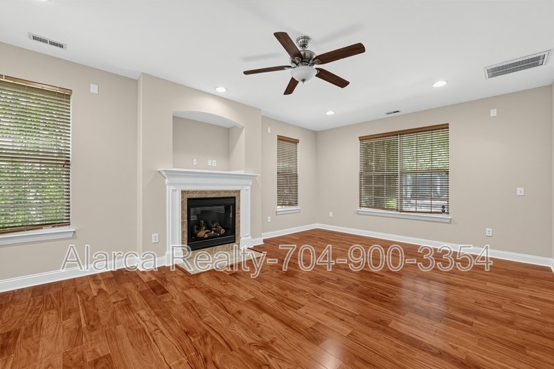 For Rent: 12928 Windy Lea Ln Huntersville NC 28078 property image